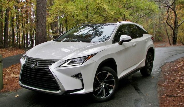 Đọc hướng dẫn sử dụng xe Lexus RX350 trước khi lái giúp tự tin hơn
