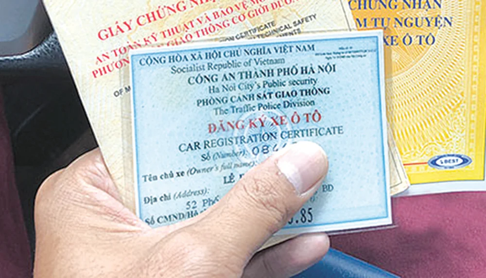 Khi mua oto mới bạn cần đảm bảo giấy tờ về pháp lý