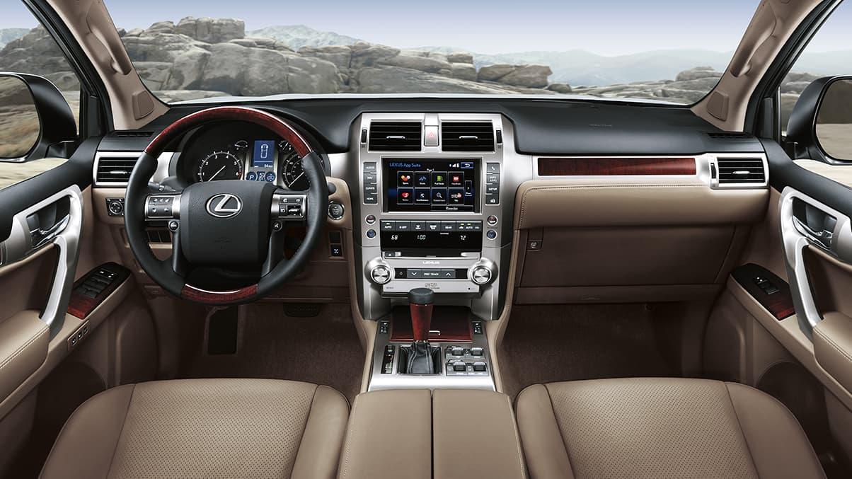 Khoang lái Lexus GX460