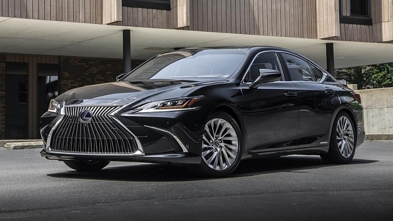 Khám phá bí mật ẩn sau các ký hiệu trên xe Lexus 