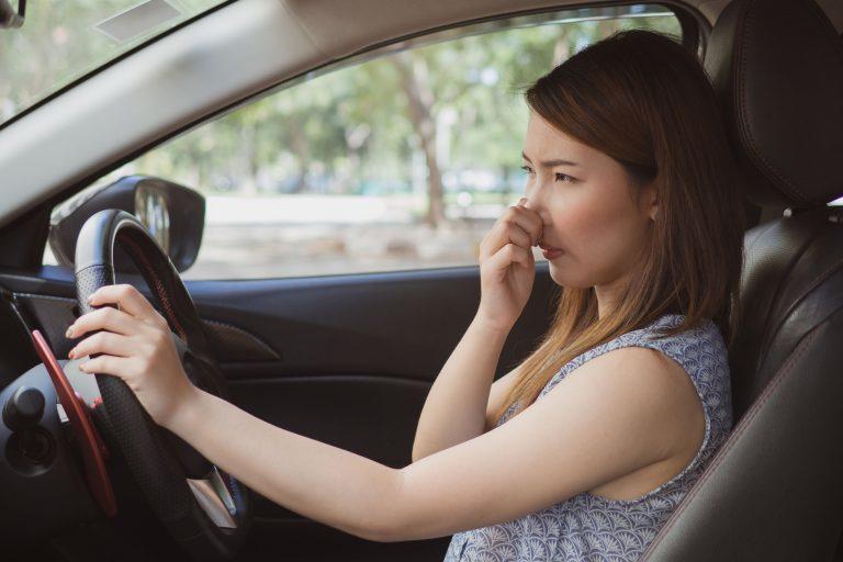 Bật mí 15+ cách khử mùi xe ô tô hiệu quả, dễ làm