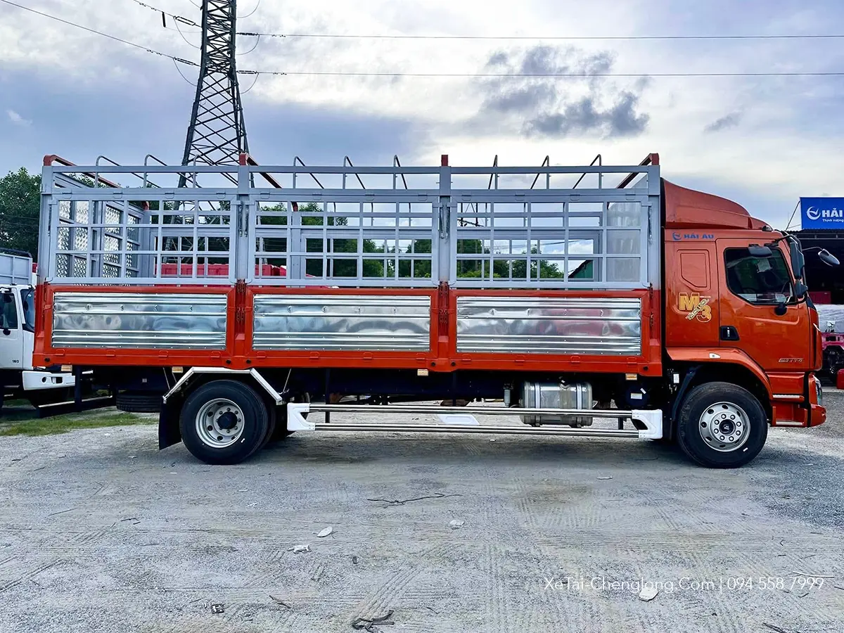 Thùng mui bạt xe tải Chenglong M3 170HP 4 máy