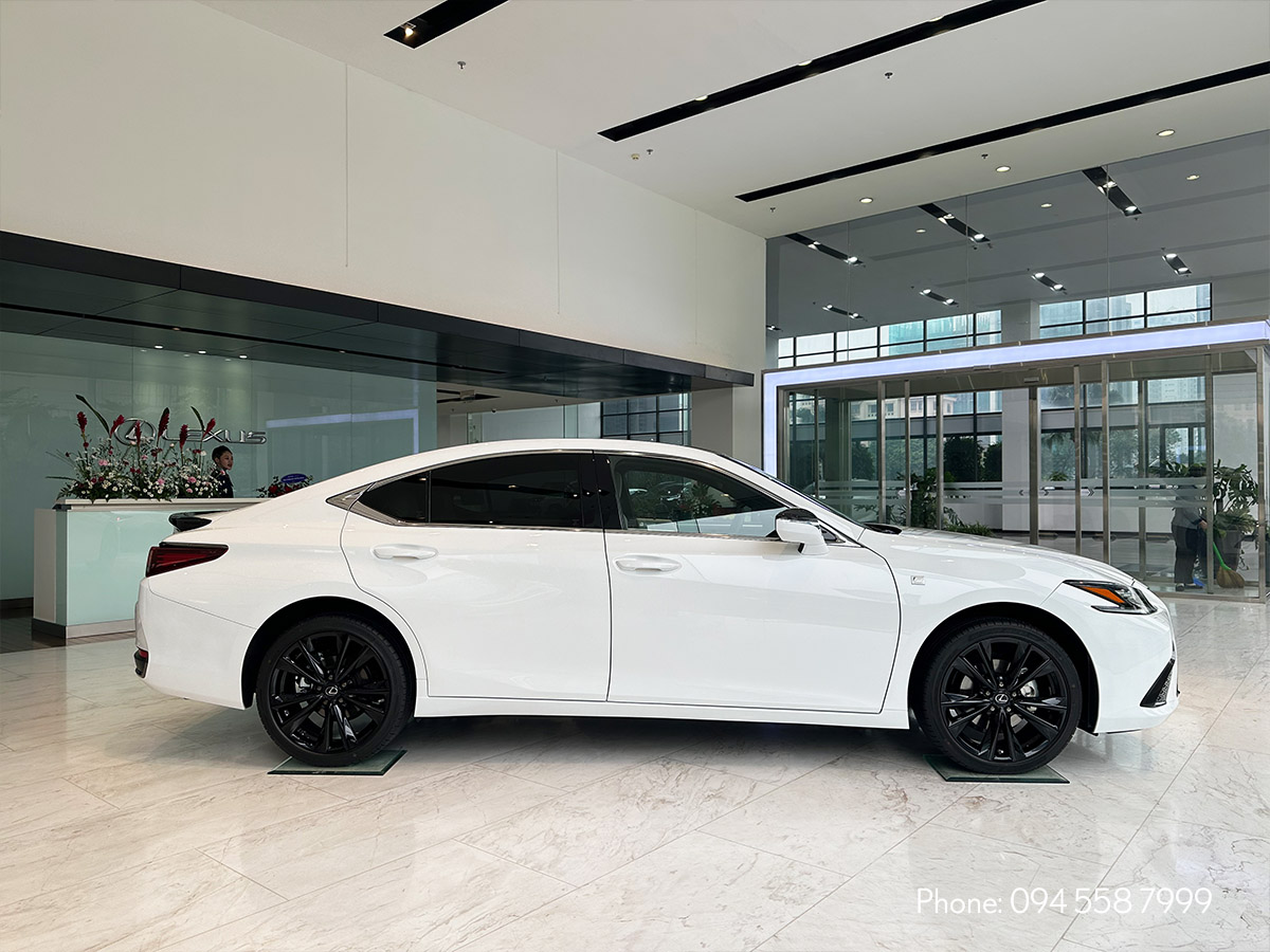 Thân xe Lexus ES 250 F SPORT