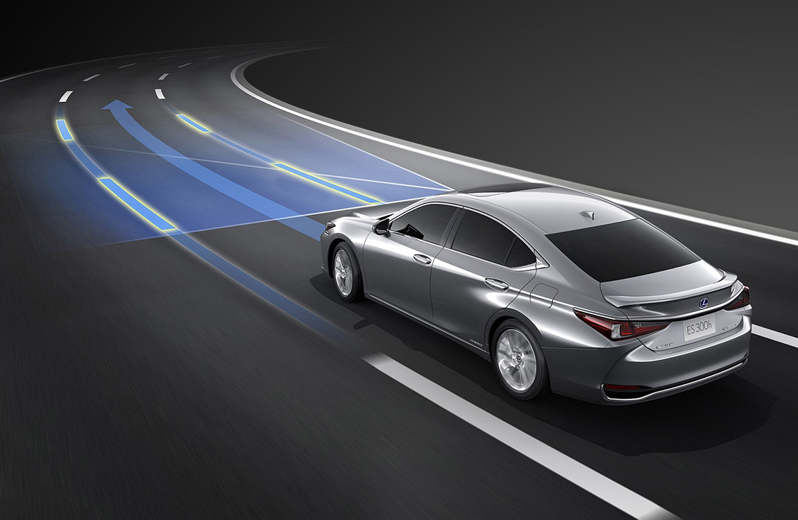 Hệ thống hỗ trợ theo dõi làn đường trên xe Lexus ES300h