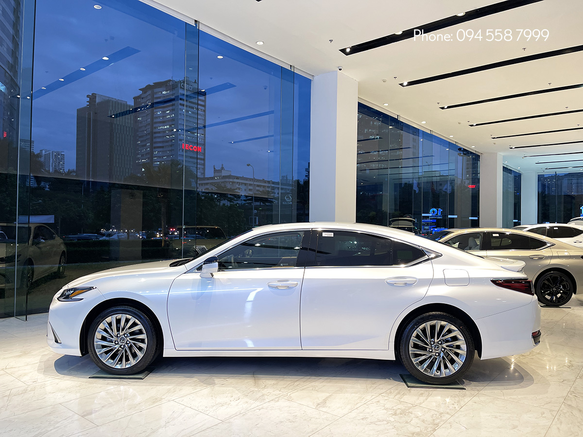 Thân xe Lexus ES 300h