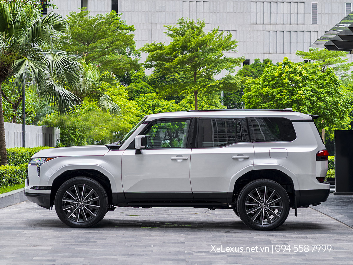 Thân xe Lexus GX550
