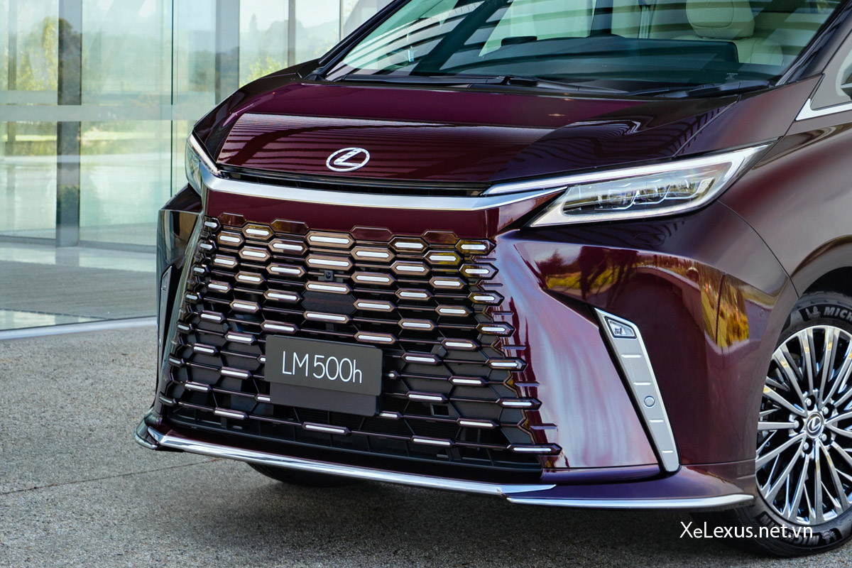 Đầu xe Lexus LM 500h