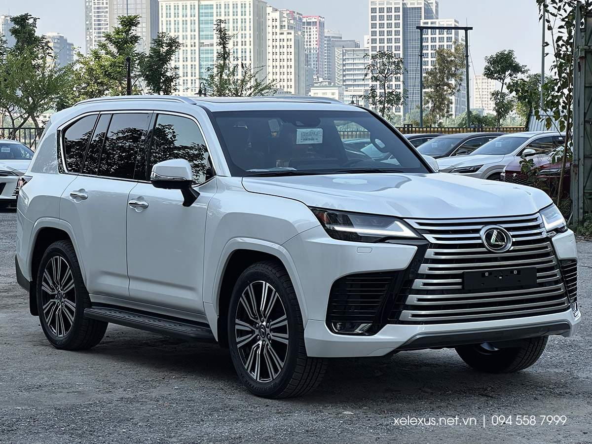 Xe Lexus LX600 7 chỗ màu Trắng - Ảnh 1
