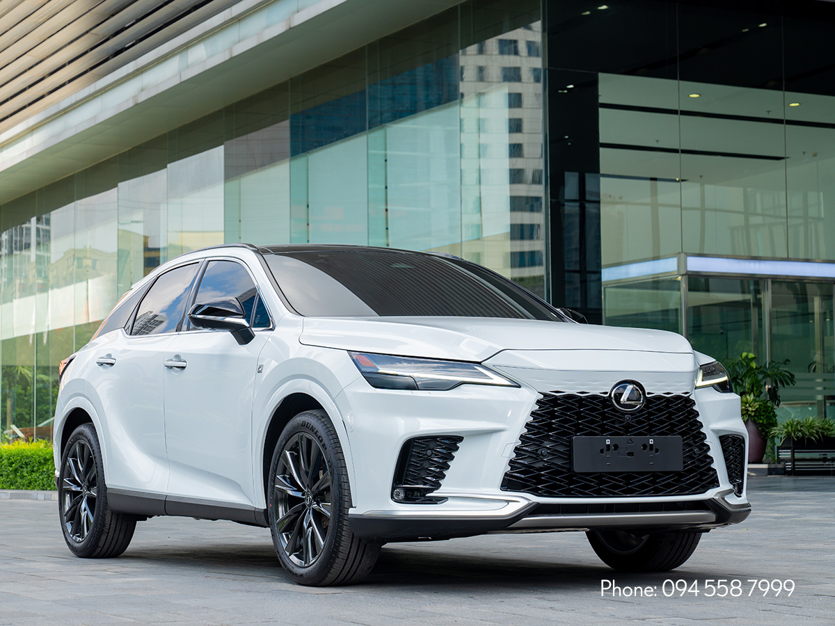 Phần đầu xe Lexus RX 350 F SPORT màu trắng White Nova (083)