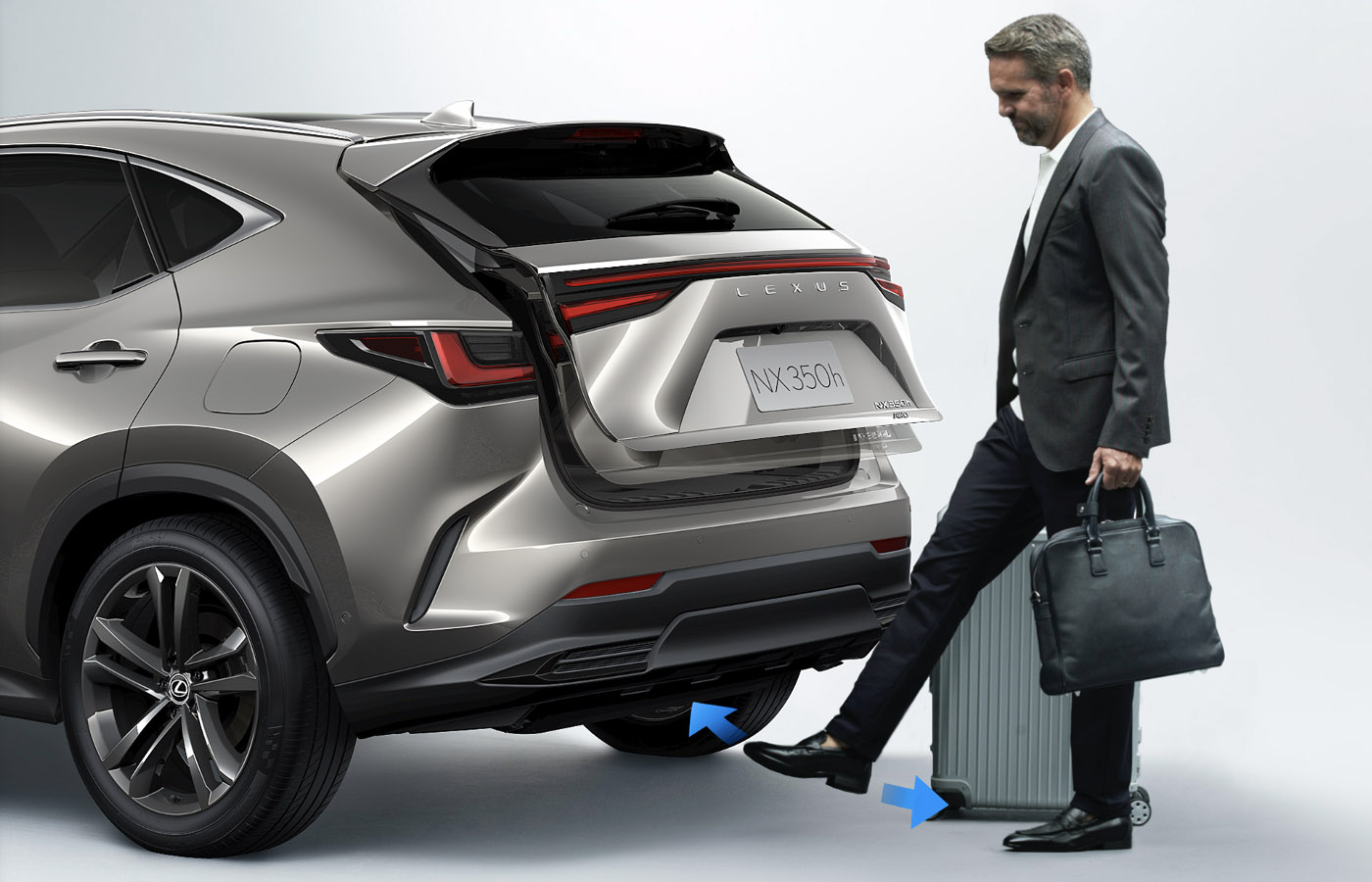 Chức năng mở cốp rảnh tay trên xe Lexus NX 350 F SPORT