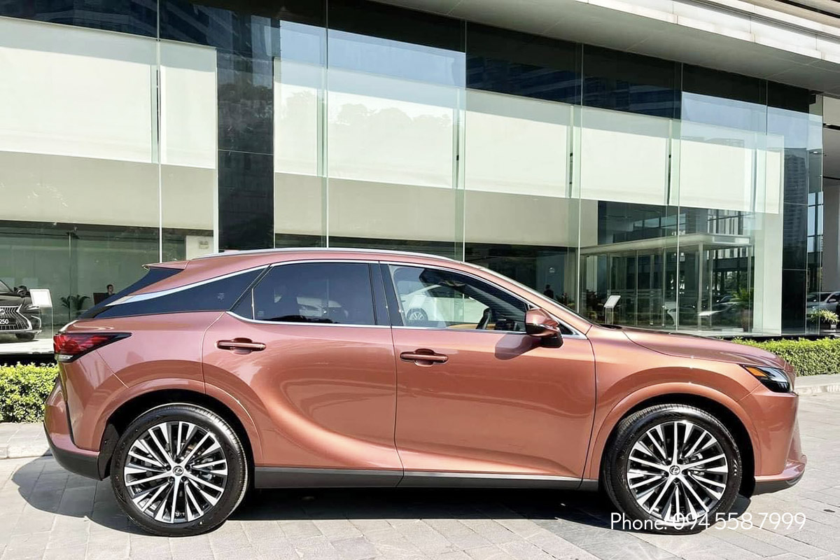 Với 9 màu ngoại thất trên xe Lexus RX 350 Premium