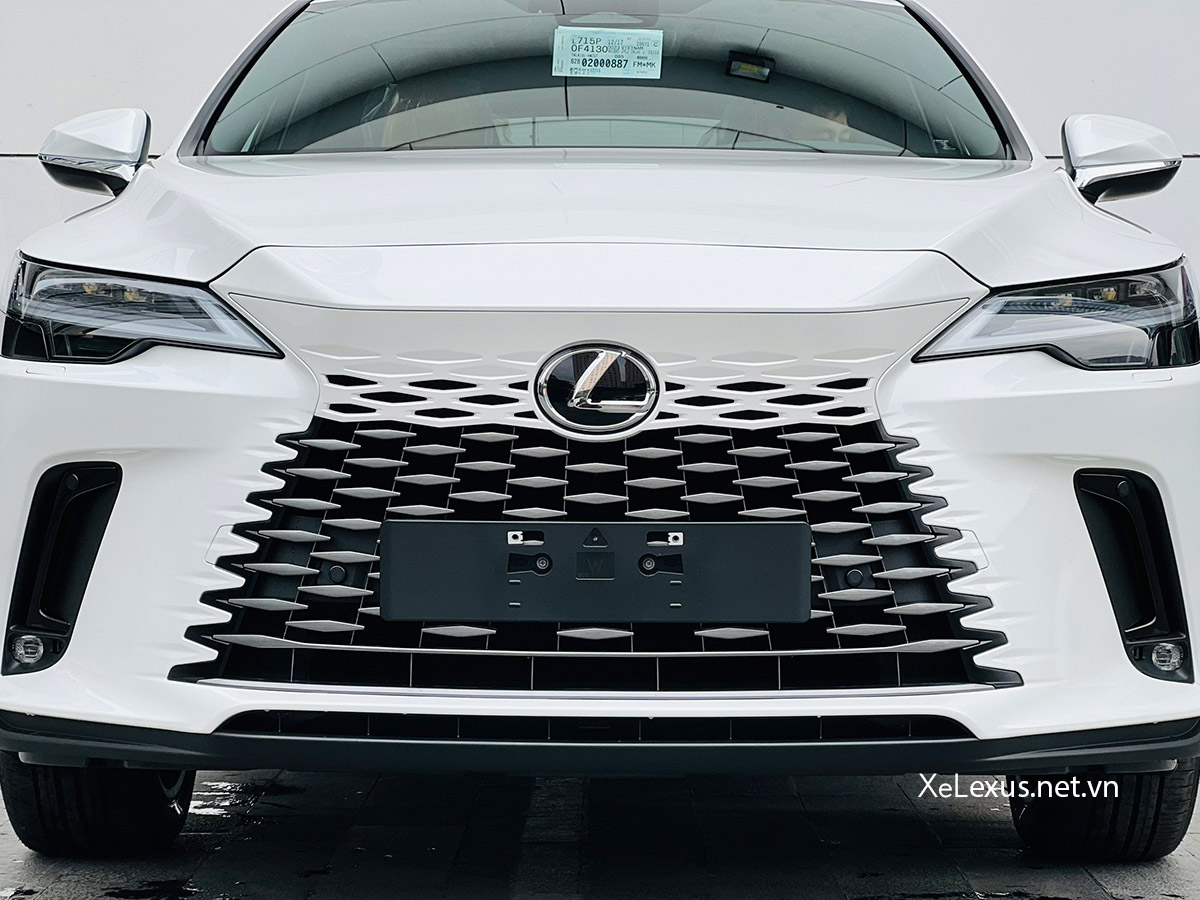 Lưới tản nhiệt xe Lexus RX 350h Premium