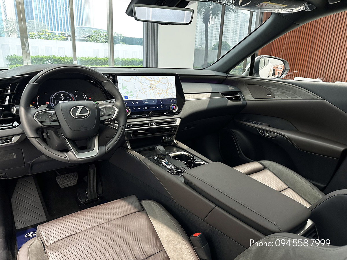 Bệ tì tay trên xe Lexus RX 2024