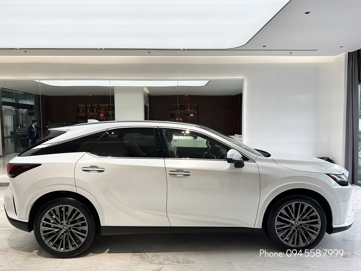 Thiết kế phần thân xe Lexus RX 2024