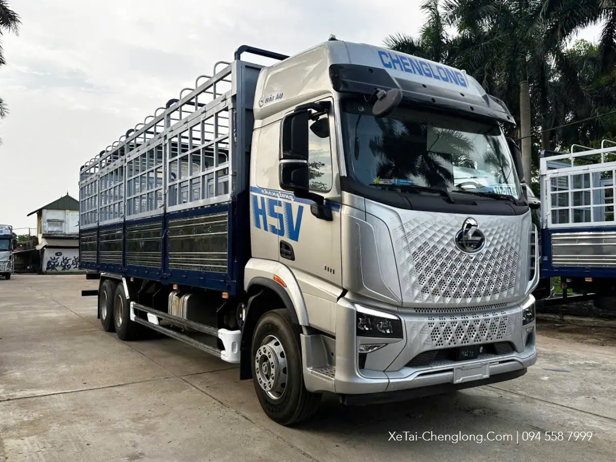 Xe tải Chenglong 15 tấn H5V 310HP 3 chân thùng 9m9
