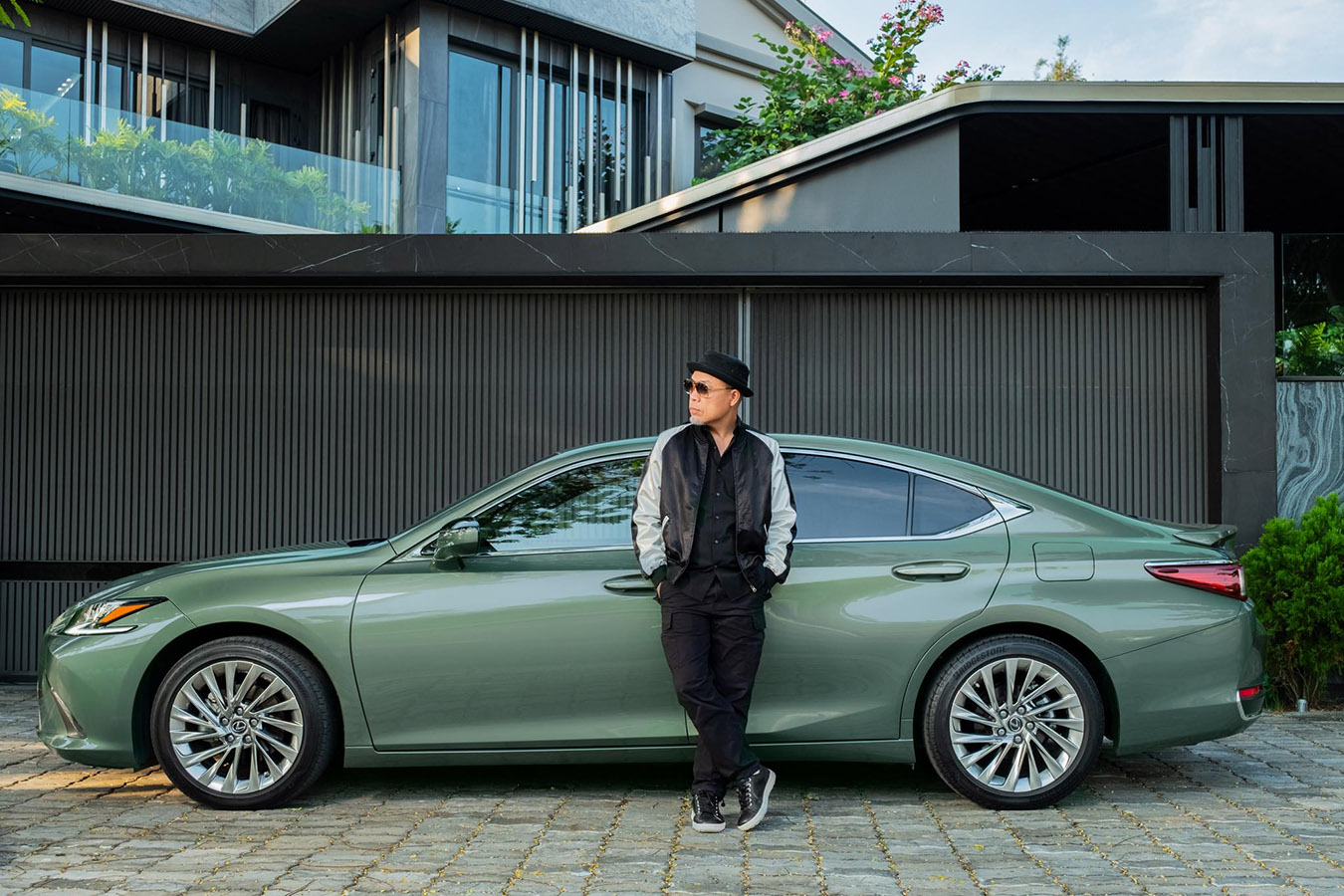Trải nghiệm của nhạc sỹ Huy Tuấn cùng Lexus ES 300h -  ảnh 2