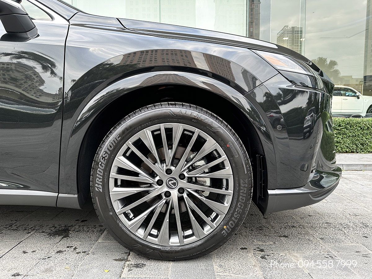 Lazang trên xe Lexus RX 350 Luxury