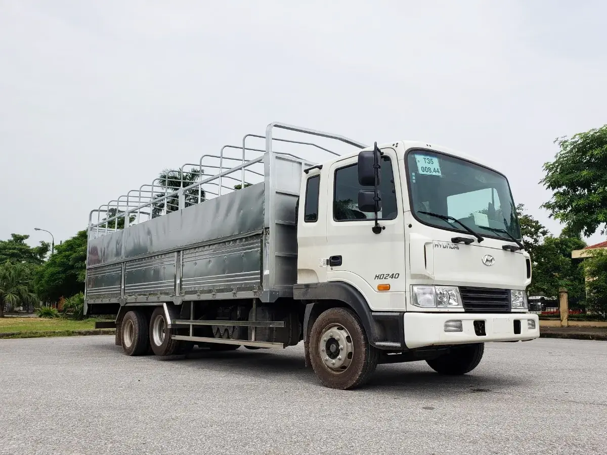 Xe tải Hyundai HD240 3 chân 15 tấn
